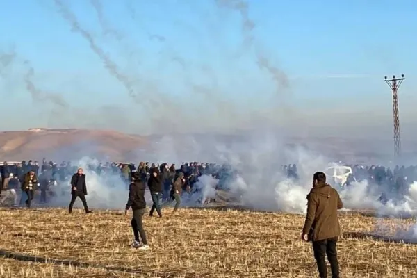 Kürtlerin baharı ve barbarların azgınlığı...