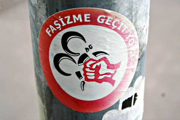 Faşist gelişmeye karşı başarının yolu