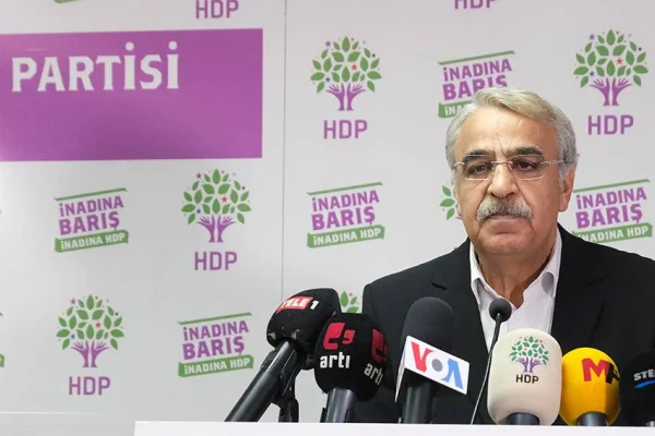 HDP'den AYM’ye erteleme başvurusu