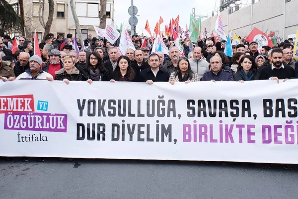 Tek adayda birleşmek