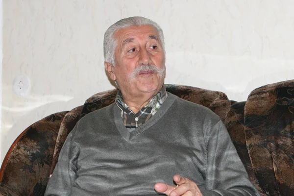 Kurdewarî bir yaşamdı Apê Namet