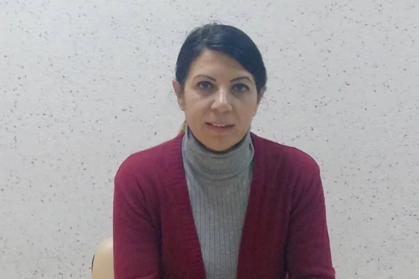 Ana dilde eğitim yerine göz boyama