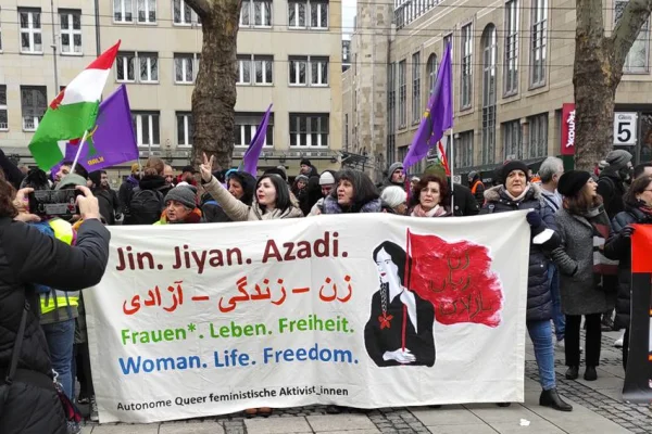 ‘Jin jiyan azadî’ direnişi sahiplenildi
