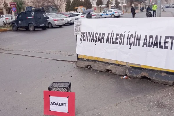 Adalet Nöbeti 695. günde