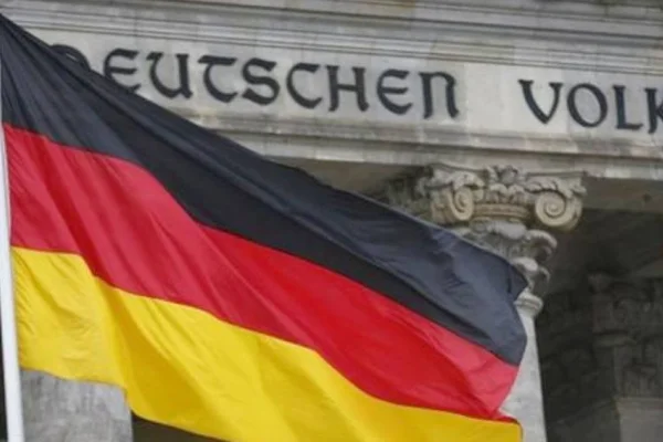 Berlin Çin faaliyetlerinden endişeli