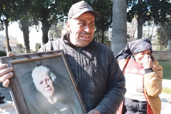 Geriye sadece annemin fotoğrafı kaldı