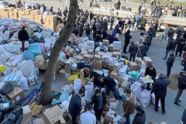 Hatay dayanışmayla tutunuyor