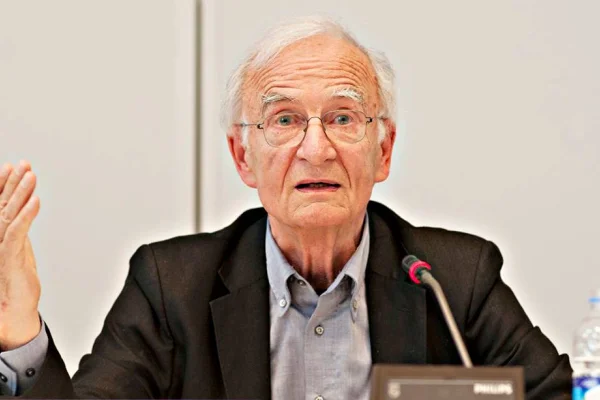 Norman Paech’den bilir kişi talebi