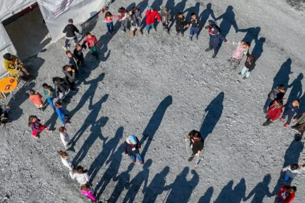 Çocuklukları çalınan çocuklar