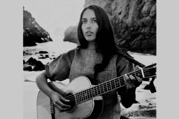 Joan Baez: Kadınlık hastalığına yakalanmak