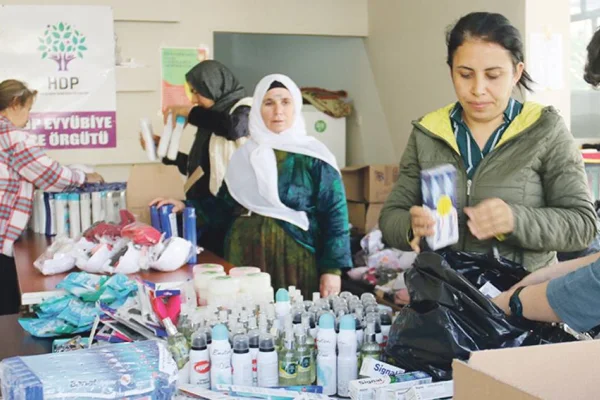 Rihalı kadınlar dayanışmayı büyütüyor