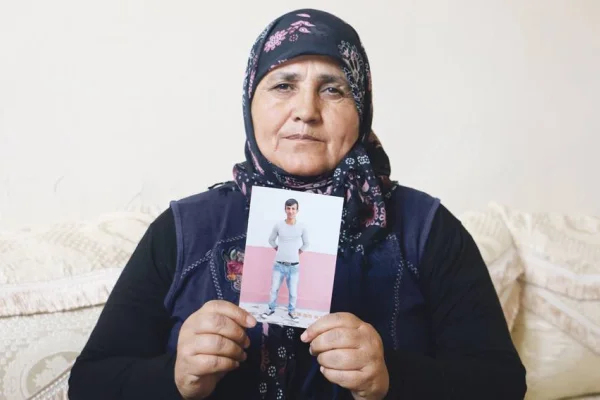 Tutsağa işkence ettiler, ameliyat parası istediler