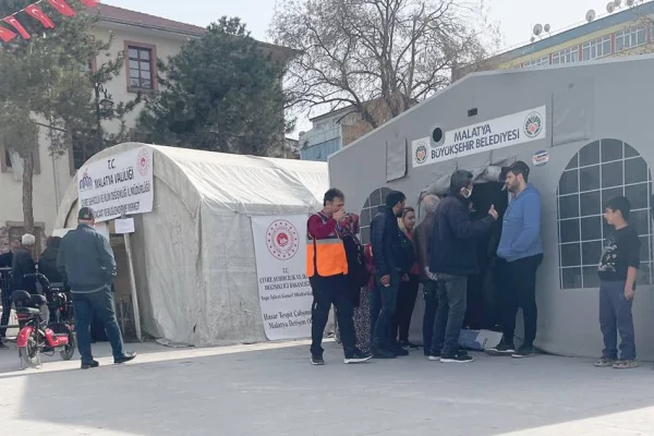 Battalgazi ve Yeşilyurt'ta 22 bin aile çadır bekliyor
