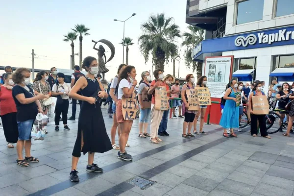 Ülkeyi kadın mezarlığına çeviren devlettir 