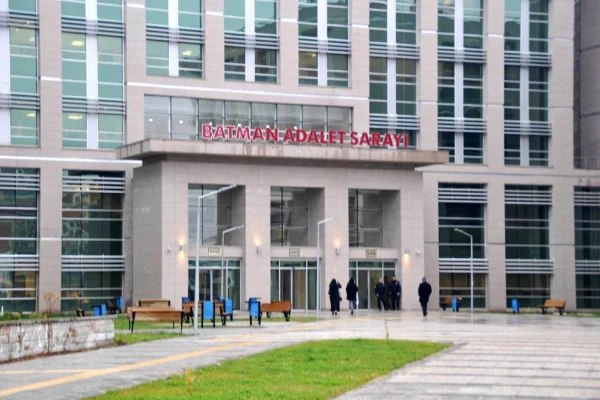 İpek’in avukatlarından  suç duyurusu