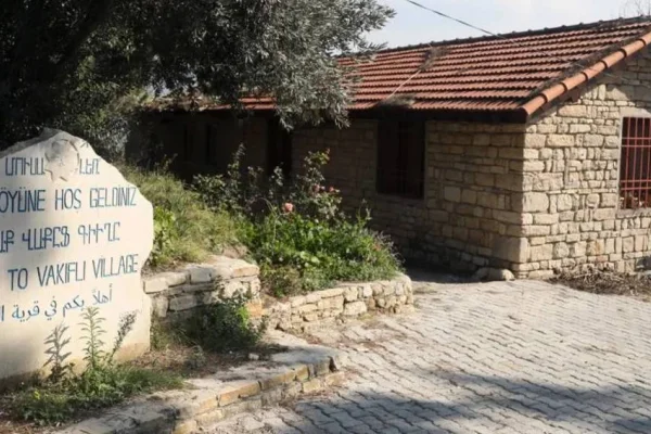 Son Ermeni köyü göçle karşı karşıya