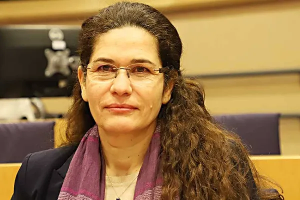 Türk devletine karşı net tutum alınmıyor