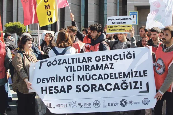 20 kişi gözaltına alındı