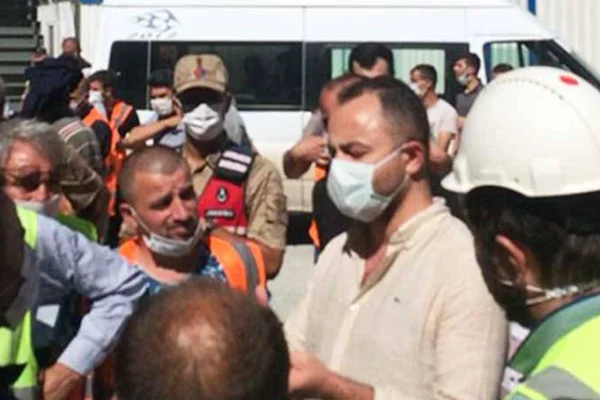 İşçiler şantiyeye hapsedildi