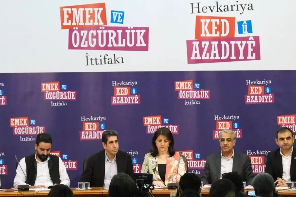 İktidarı gönderiyoruz, düzeni değiştiriyoruz