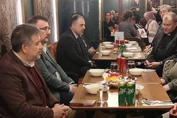 Türk İslam Sentezi: Yurtta katliam dışarda riyakarlık