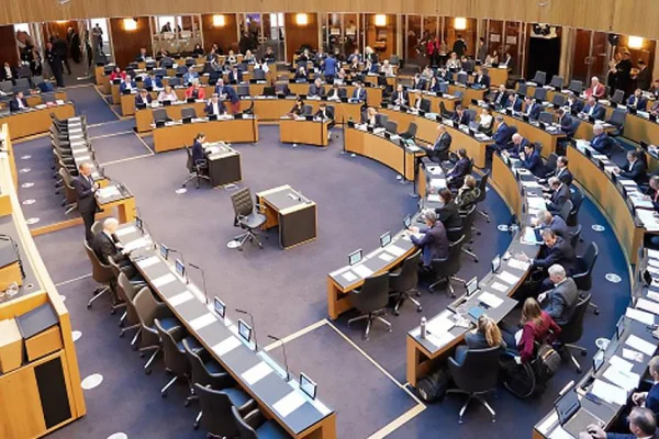 Avusturya Parlamentosu Türk devletini kınadı