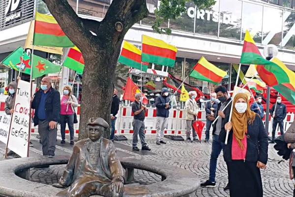 Kiel ve Marsilya’da eylem