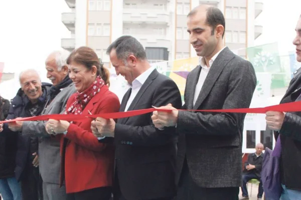 Birleşe birleşe geliyoruz