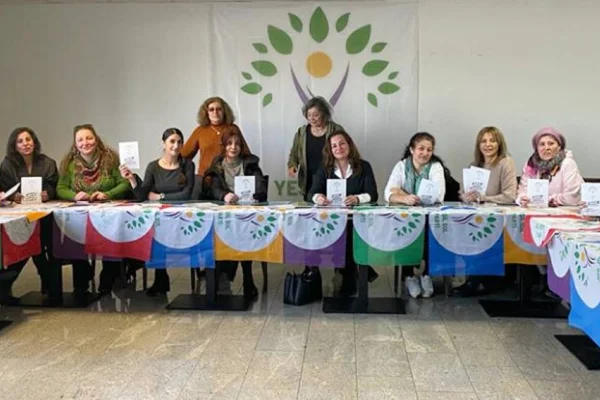 Kadınlar seçim için seferber