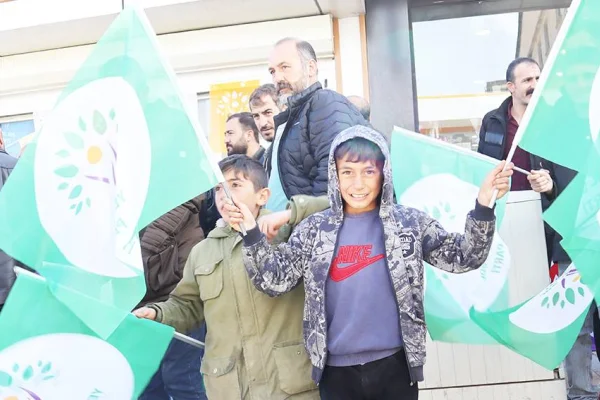 Bu saltanatı yıkacağız