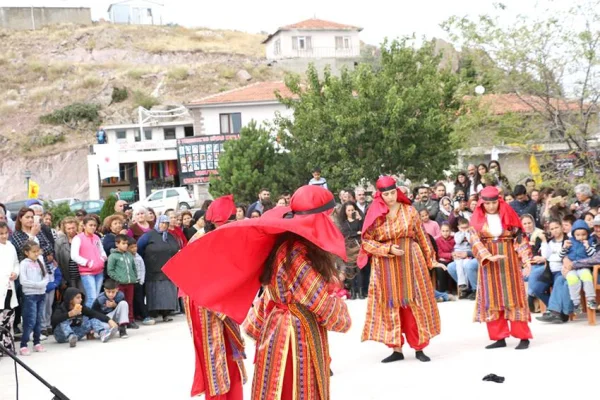 Devlete uzak duran Aleviliğe yakın olur
