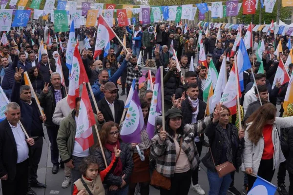Yeşil Sol Avrupa’da meydanlara indi