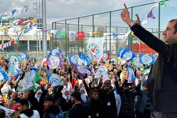 AKP iktidarı yıkıldı yıkılacak