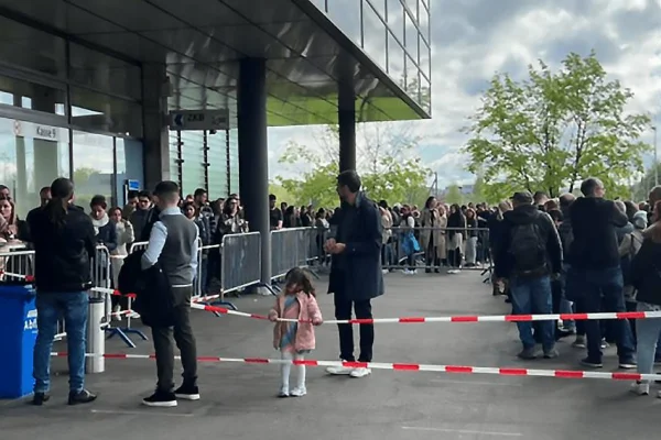 Bir oyunuz diktatör devirir