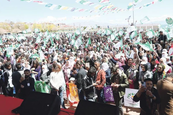 Bu çürük düzeni değiştireceğiz