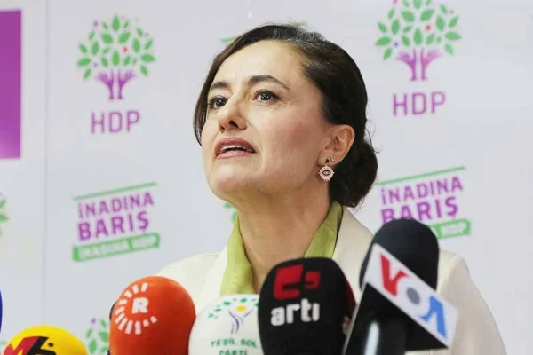 Telaşla saldırmaları da nafile