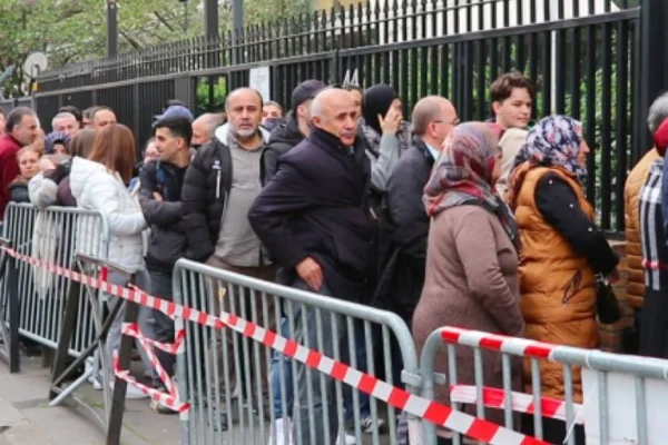 Artık bu zalim gitmeli