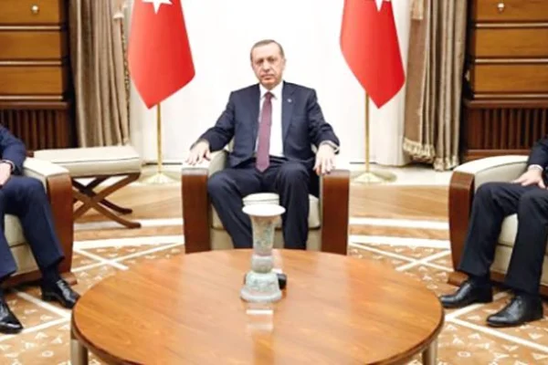 Mayın tarlasına sürülen eşekler!
