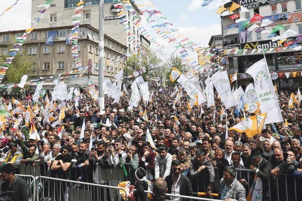 Ağrı dörtte anlaştı