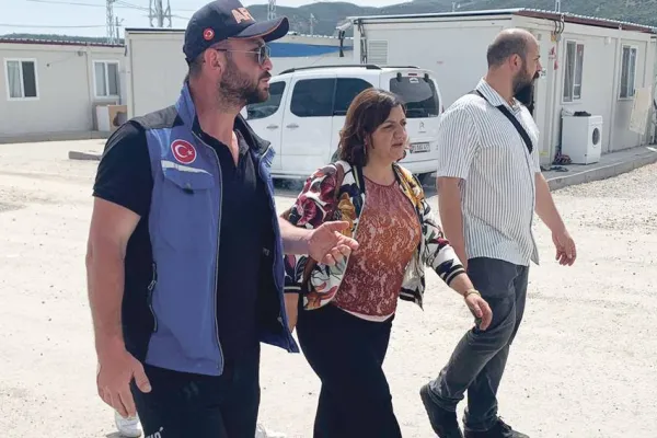 AP deprem yardımını denetlemeli