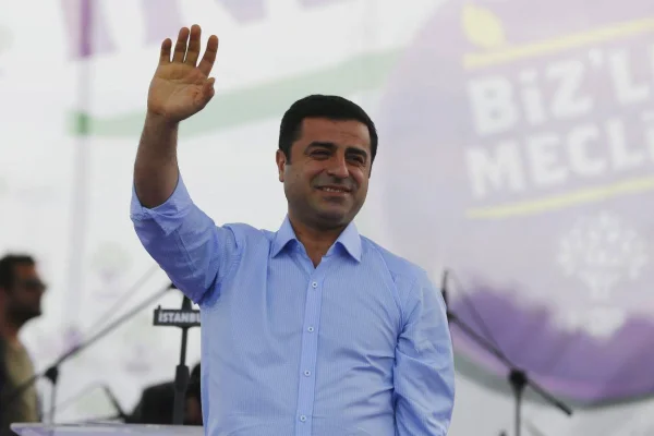 Bakanlar Komitesi çağrısını yineledi
