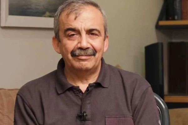 Sırrı Süreyya Önder Türkiye’nin yüz akıdır