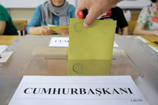 Ne biz onun cumhuruyuz, ne de o bizim başkanımız