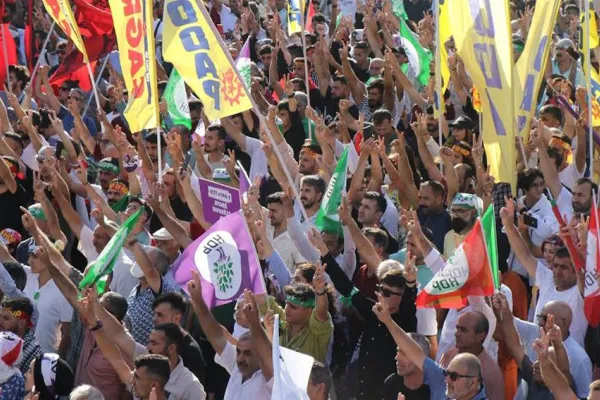 Eleştiri ihtiyacı ve adabı
