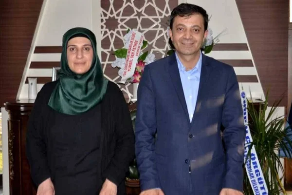 Eşbaşkanlara gözaltı