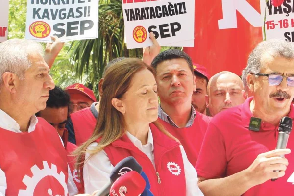 Kurtuluş ellerimizde