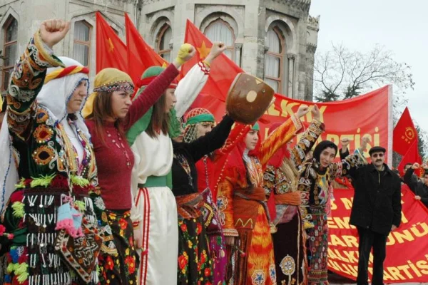 Kürt ve Anadolu Aleviliğine doğru yaklaşmak