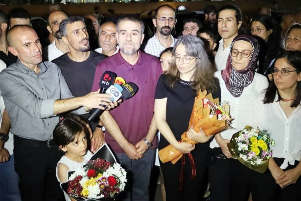 Özgür basın yargılayanları yargılıyor