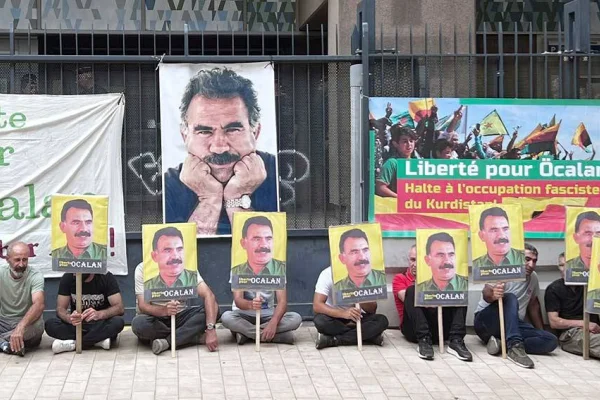 Avrupa’da Kürtler tecride karşı eylemdeydi