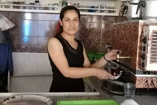 Kentin tek kadın kıraathanecisi